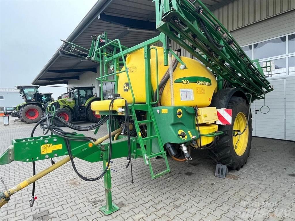 John Deere 740 Vlečne škropilnice