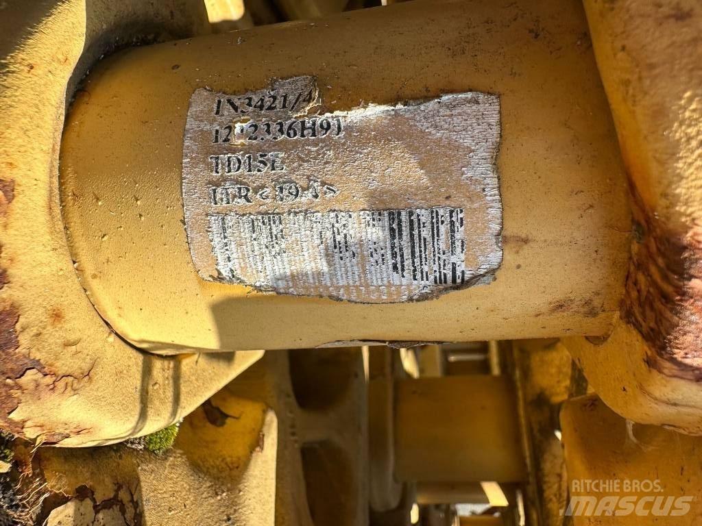 CAT TD15E Gosenice