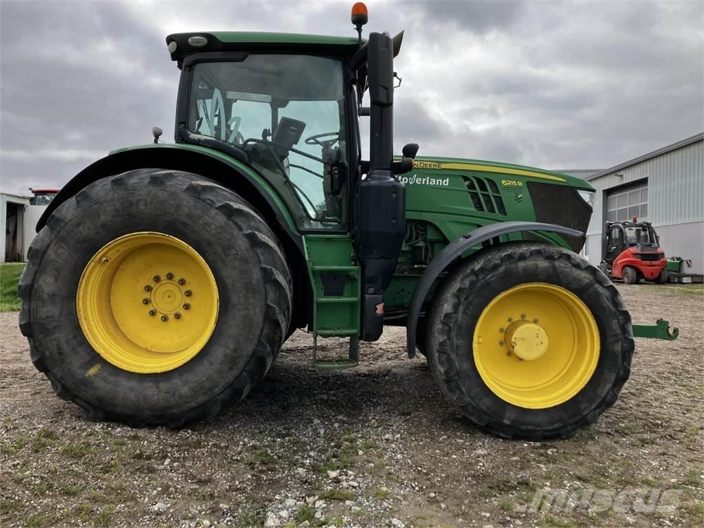 John Deere 6215R Traktorji