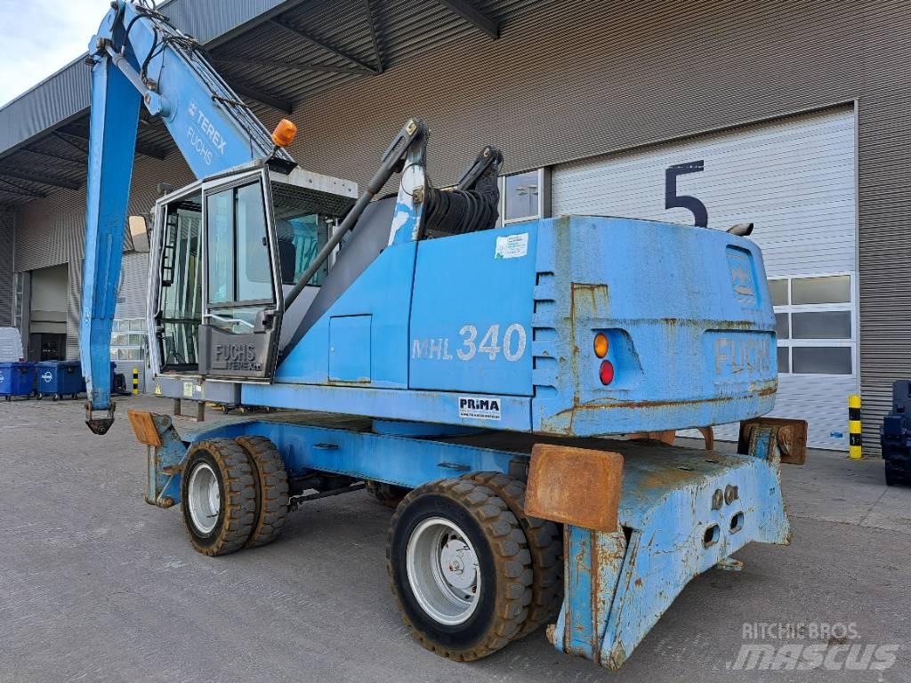 Fuchs MHL340D Bagri za prekladanje primarnih/sekundarnih surovin