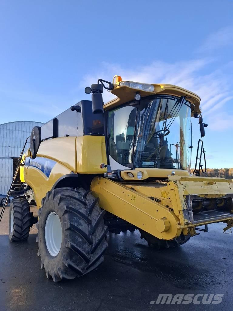 New Holland CX 840 Kombajni
