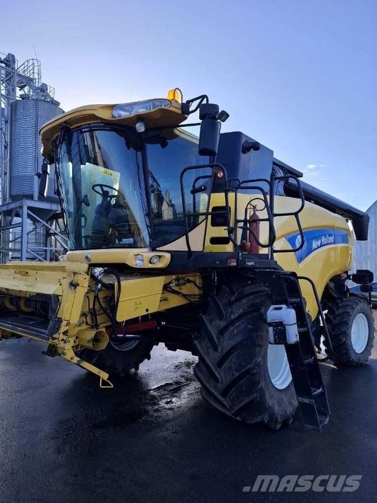 New Holland CX 840 Kombajni