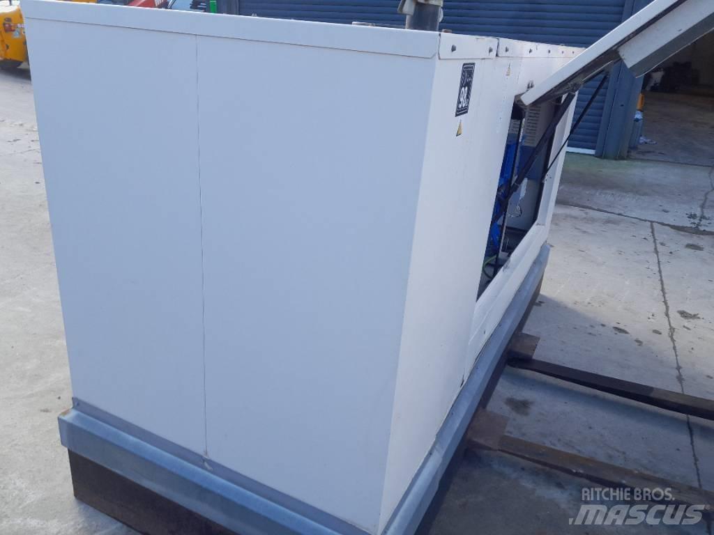  F.G Wilson 90kva Dizelski agregati