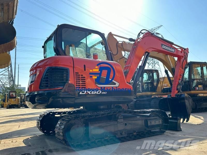 Doosan DX 60 Mini bagri <7t