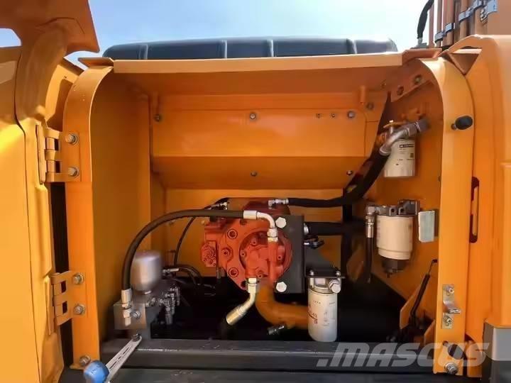 Hyundai 220 LC  9s Bagri goseničarji