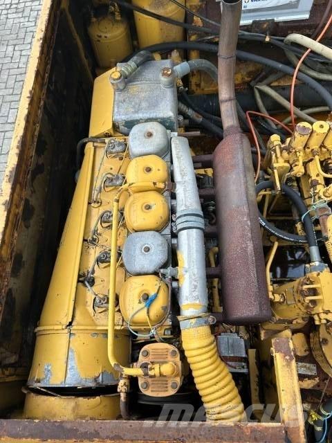 Liebherr A 911 C Bagri na kolesih