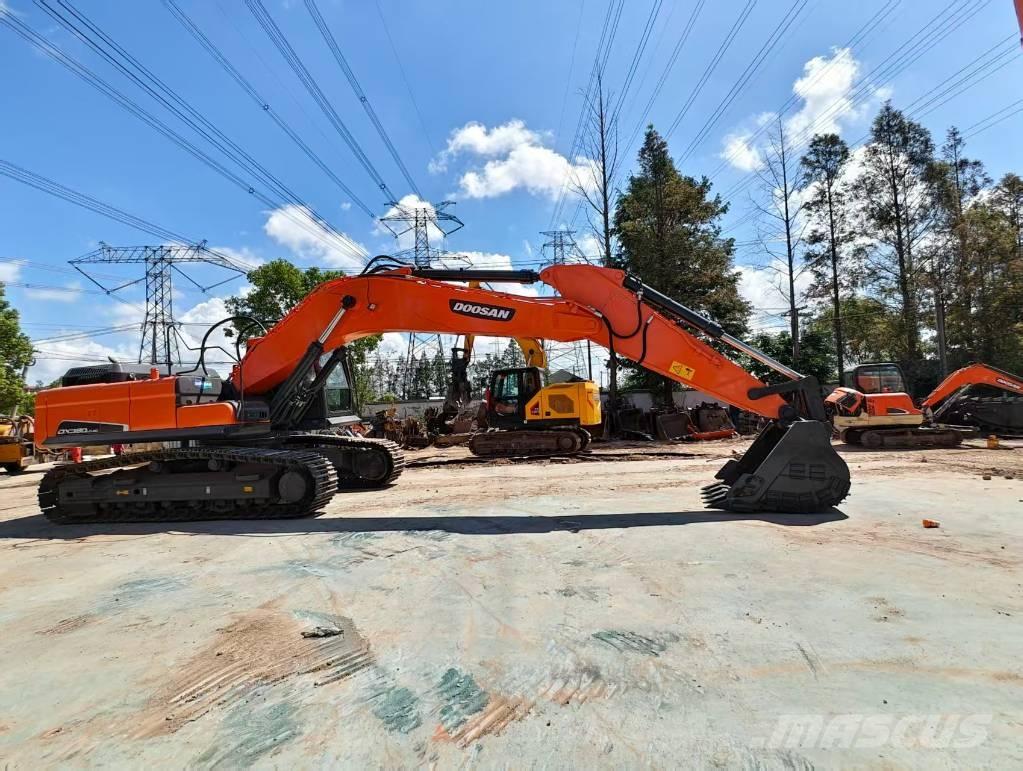 Doosan DX 380 LC Bagri goseničarji