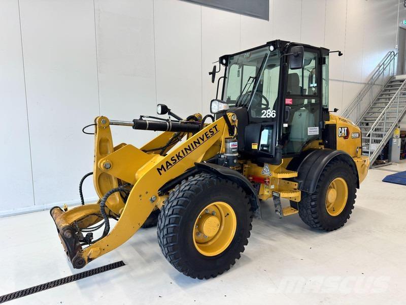 CAT 908 Cat 908 M Kolesni nakladalci