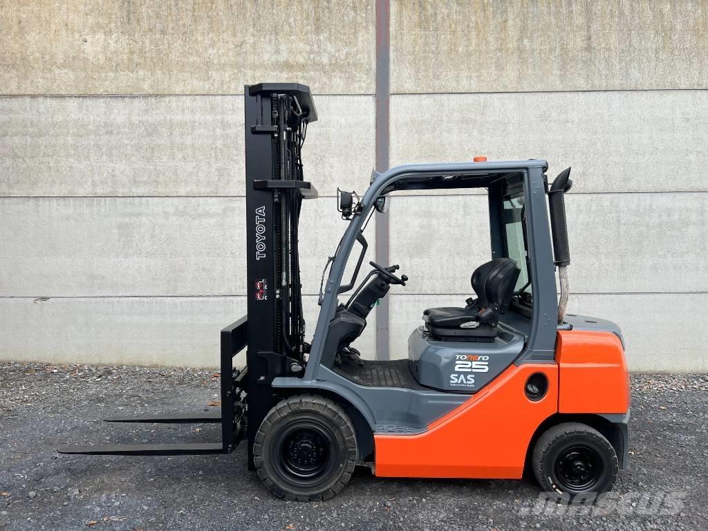 Toyota 02-8 FDF 25 Dizelski viličarji