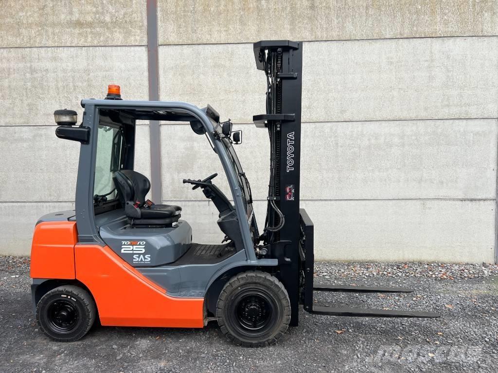 Toyota 02-8 FDF 25 Dizelski viličarji