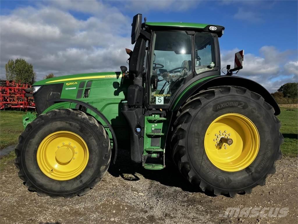 John Deere 6250R Traktorji