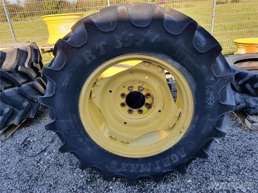 BKT 380/85R28 x2 Gume, kolesa in platišča