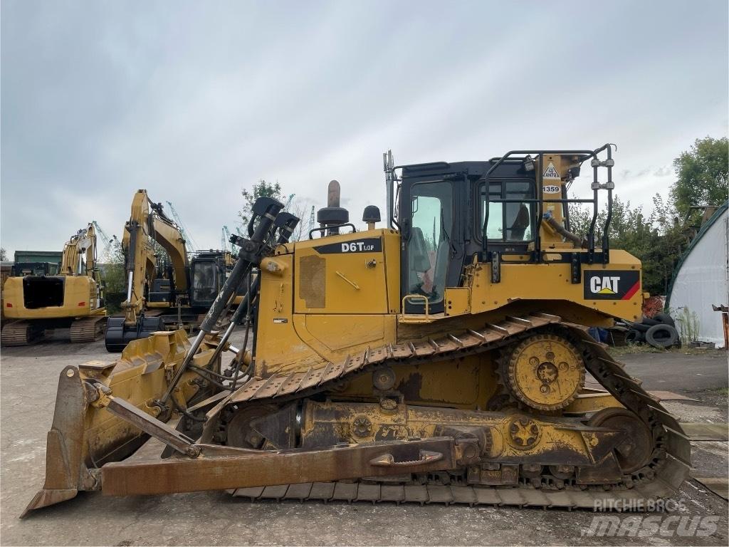 CAT D 6 T LGP Buldožerji goseničarji