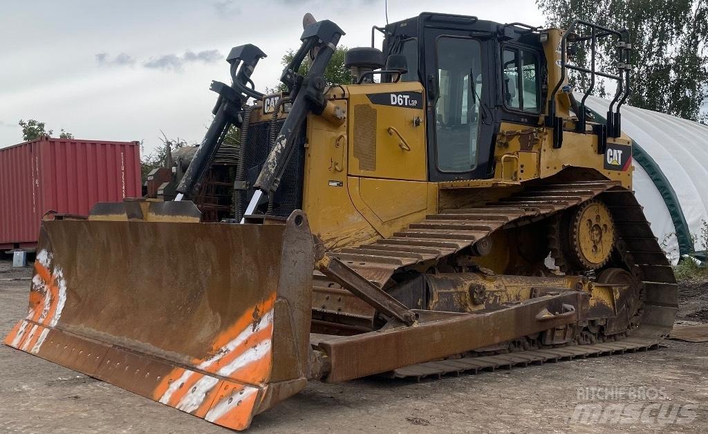 CAT D 6 T LGP Buldožerji goseničarji