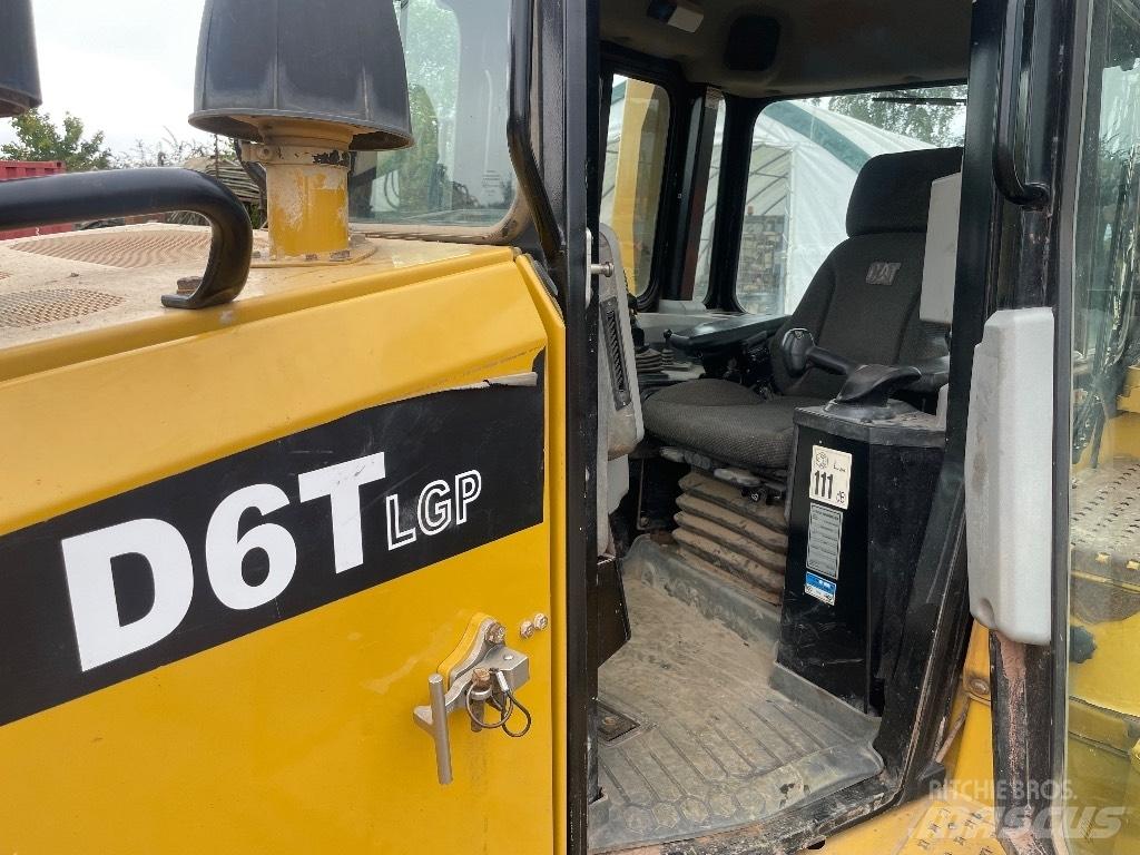 CAT D 6 T LGP Buldožerji goseničarji