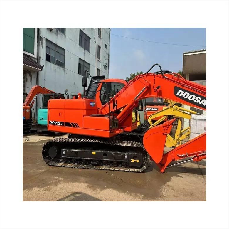 Doosan DX140LC Bagri goseničarji