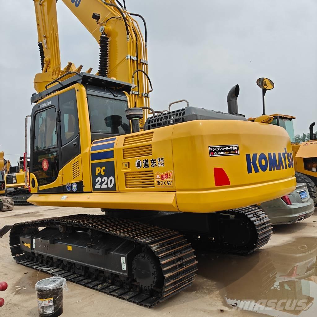 Komatsu 220-8MO Bagri goseničarji