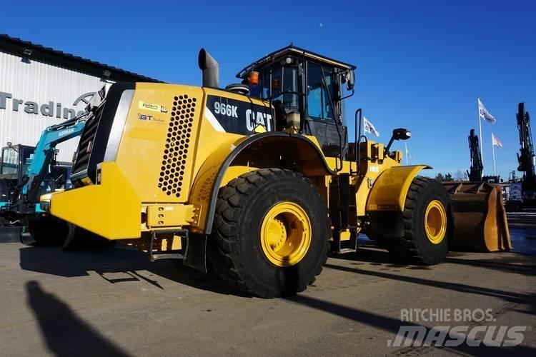 CAT 966K Kolesni nakladalci
