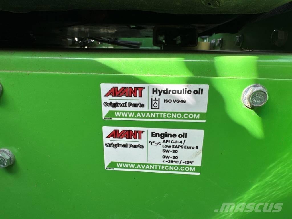 Avant 860 i TDL Kmetijski teleskopski nakladalci