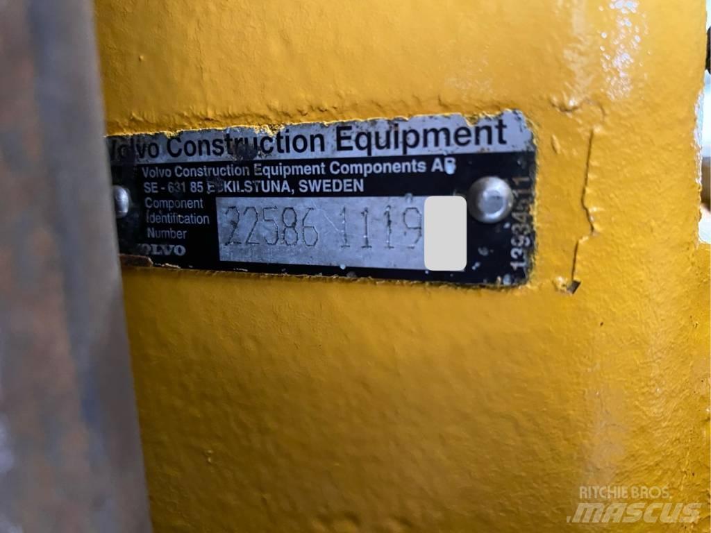 Volvo L 150 G Kolesni nakladalci