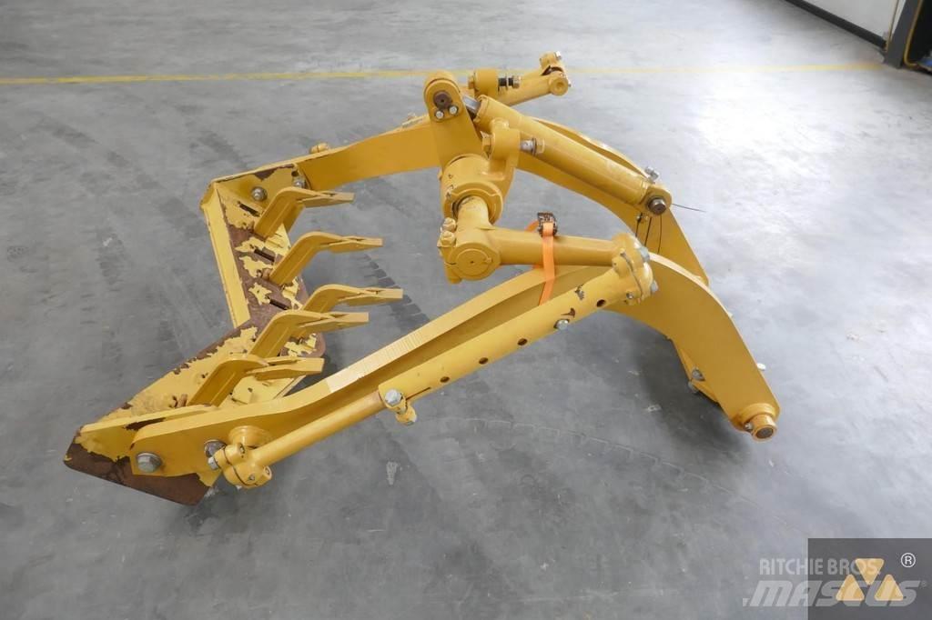 CAT 140M Scarifier Drugi deli