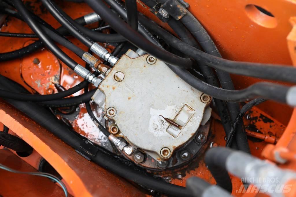 Hitachi ZX 60 Bagri goseničarji