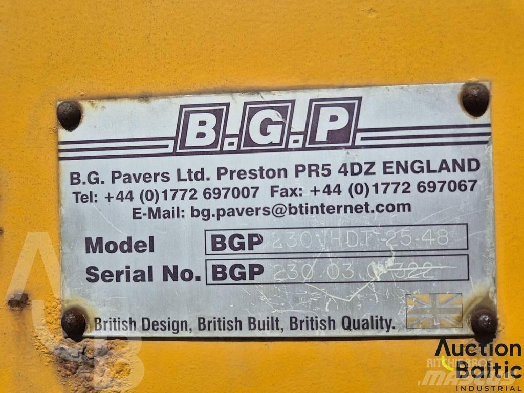  BGP 230 Asfaltni finišerji