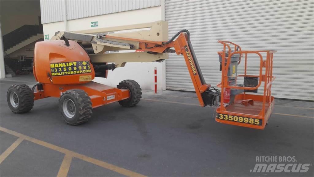 JLG 450AJSII Zglobne dvižne ploščadi