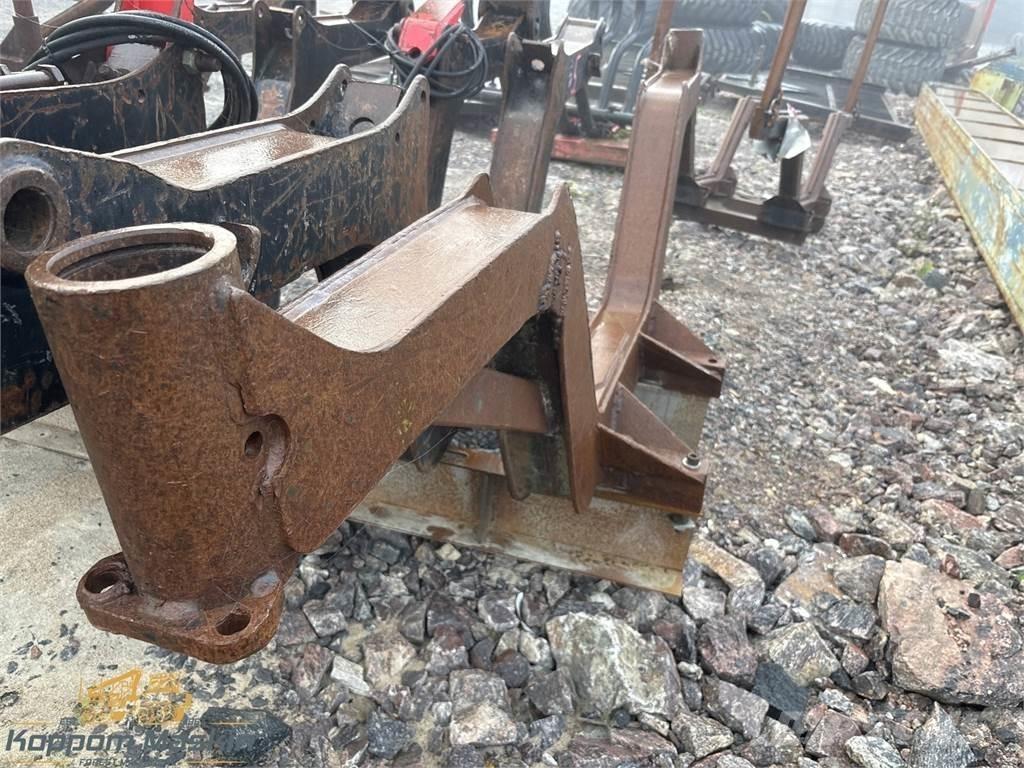 Valmet 890 Druge komponente