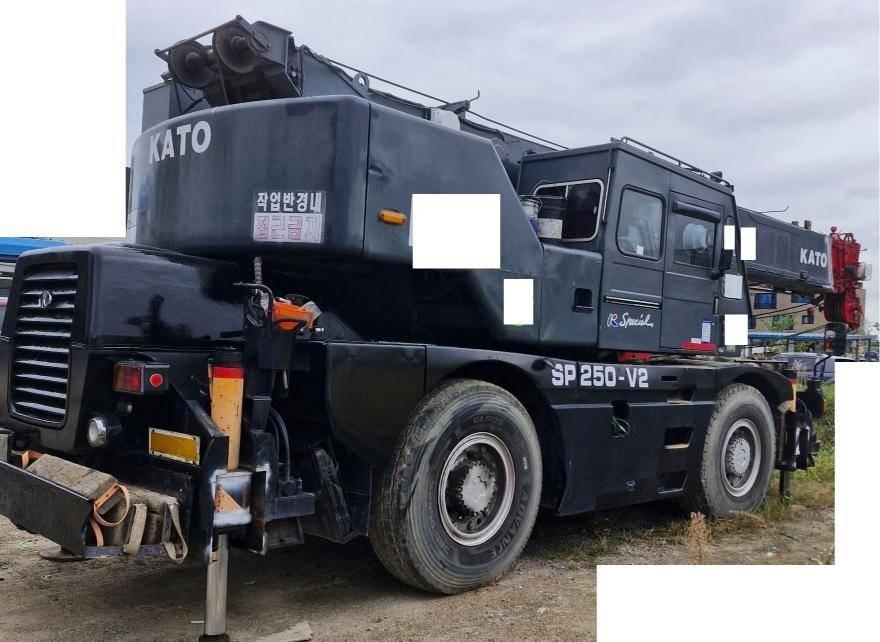 Kato KR 25 H V-2 Avtodvigala