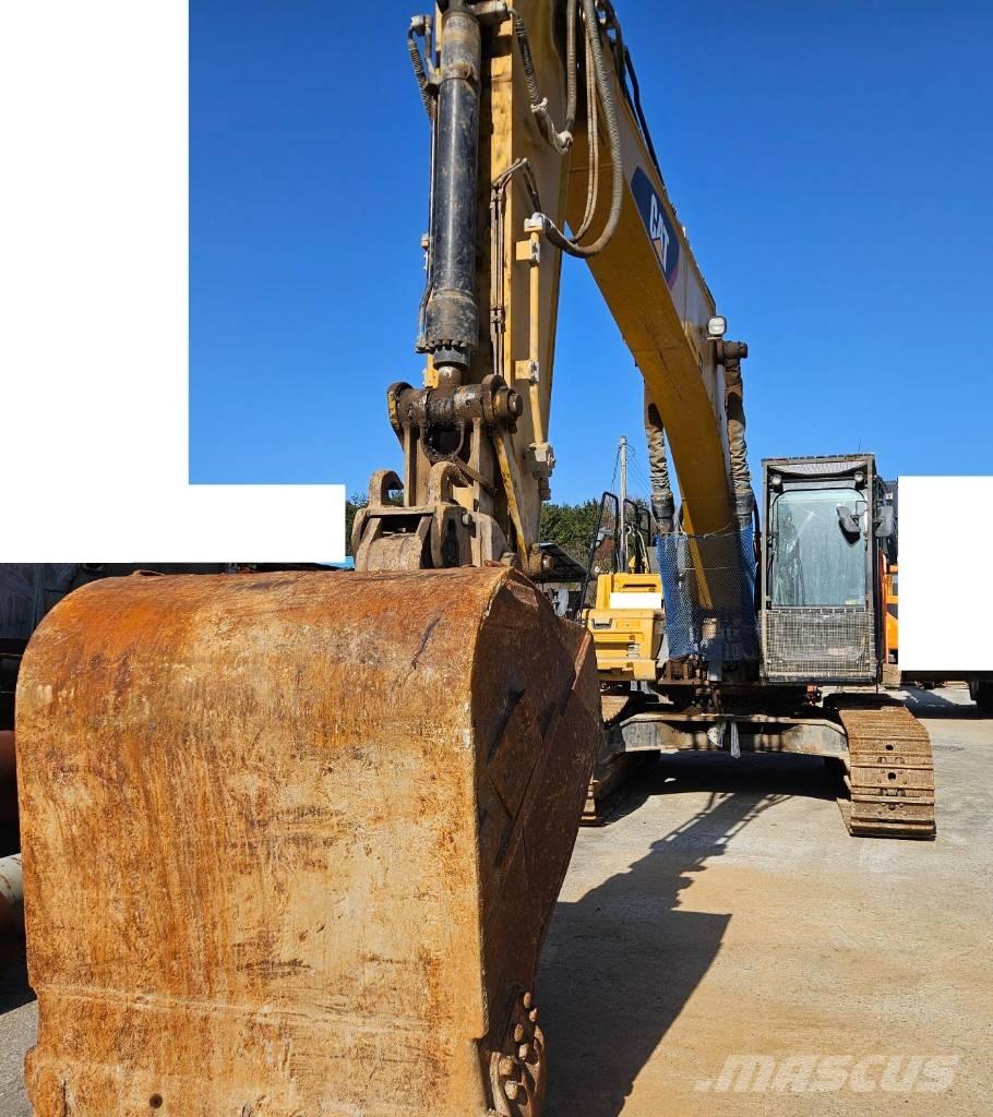 CAT 330FL Bagri goseničarji