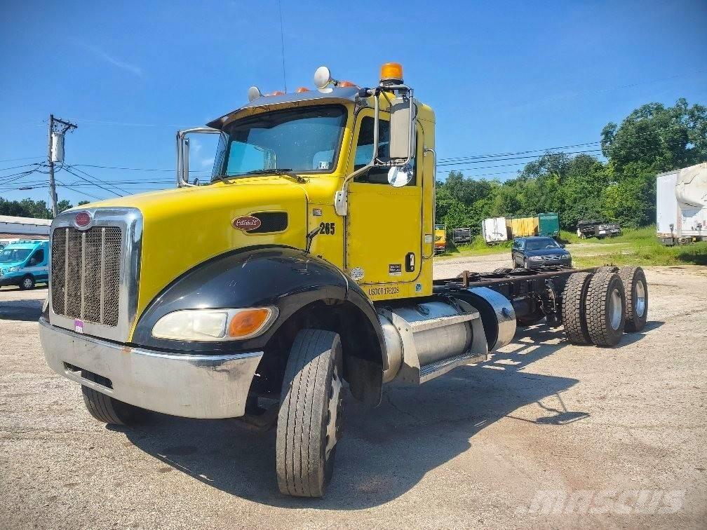 Peterbilt 348 Tovornjaki-šasije