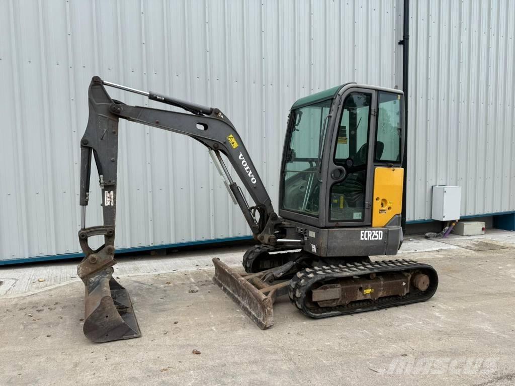 Volvo ECR 25 D Mini bagri <7t
