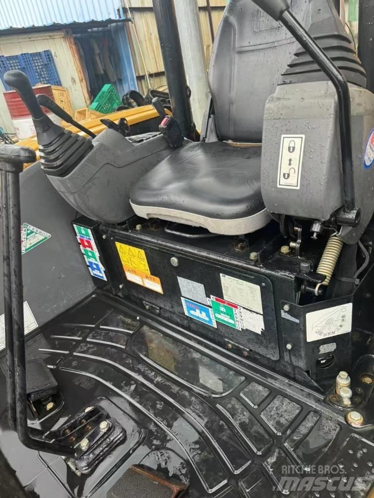 CAT 304 CR Mini bagri <7t