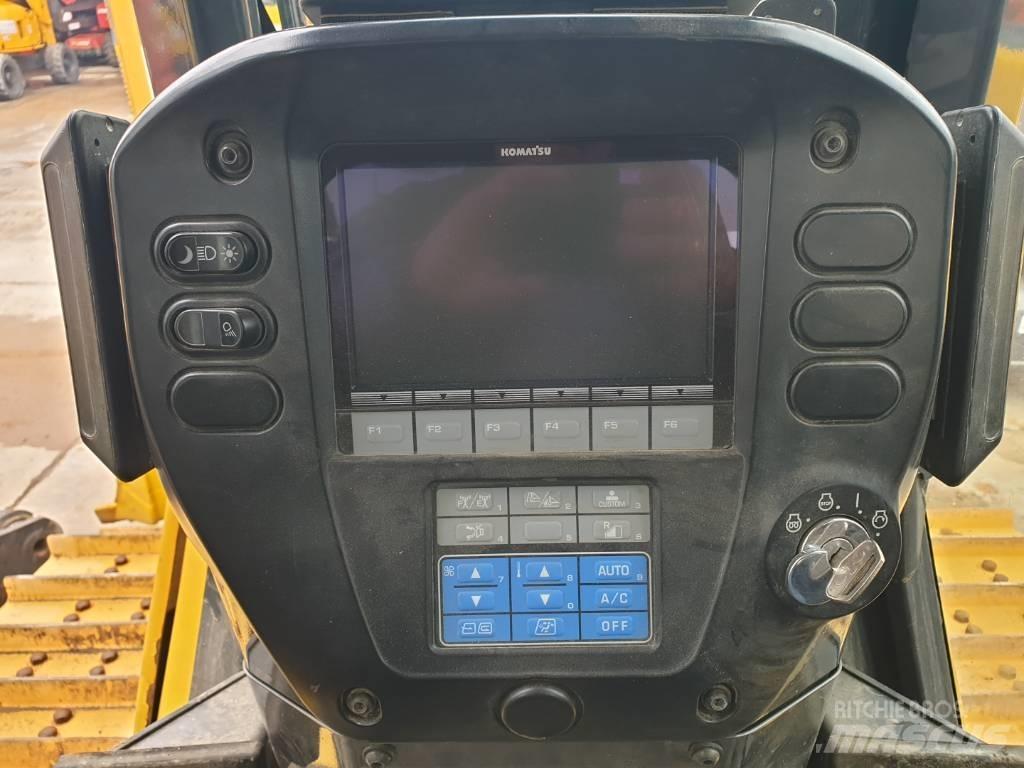 Komatsu D 65 WX-17 Buldožerji goseničarji