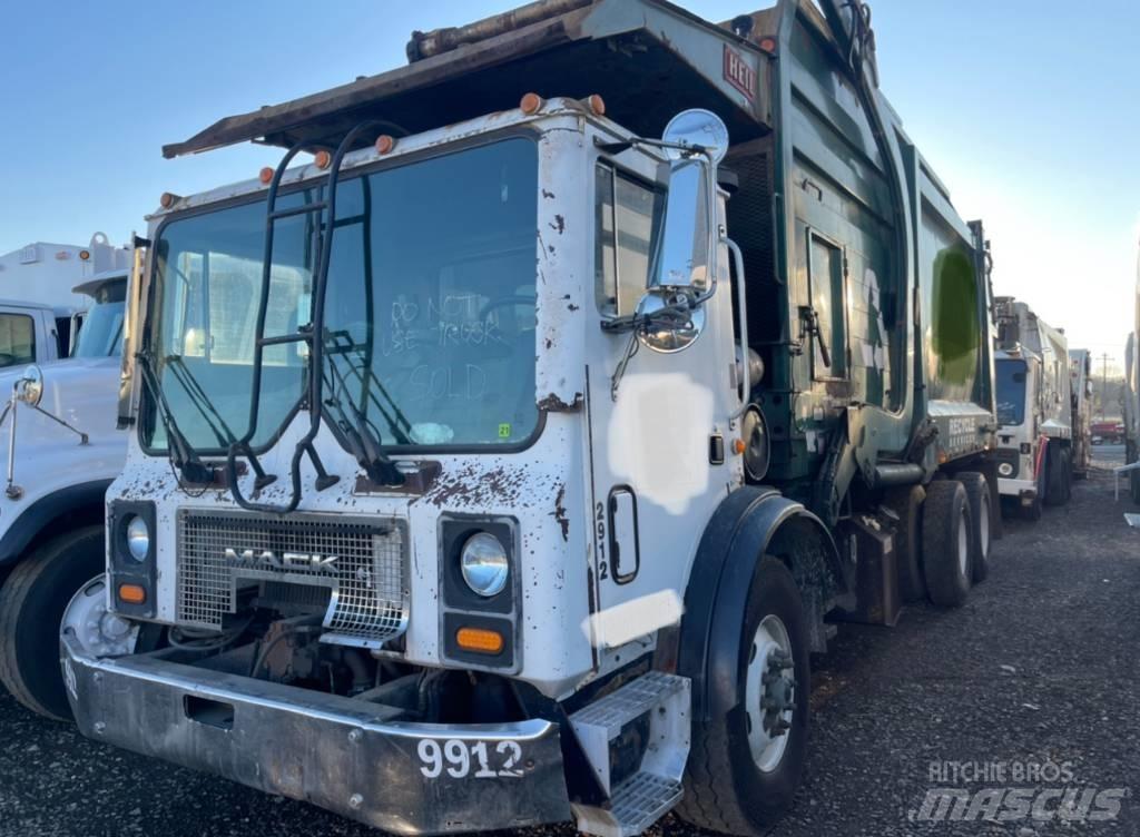 Mack MR600 Komunalni tovornjaki