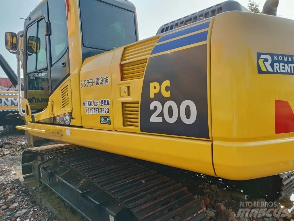 Komatsu PC 200-8 Bagri goseničarji