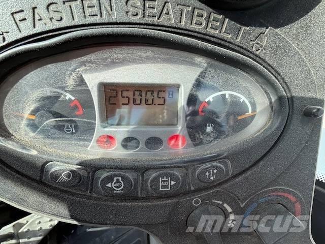 Bobcat E 35 Mini bagri <7t