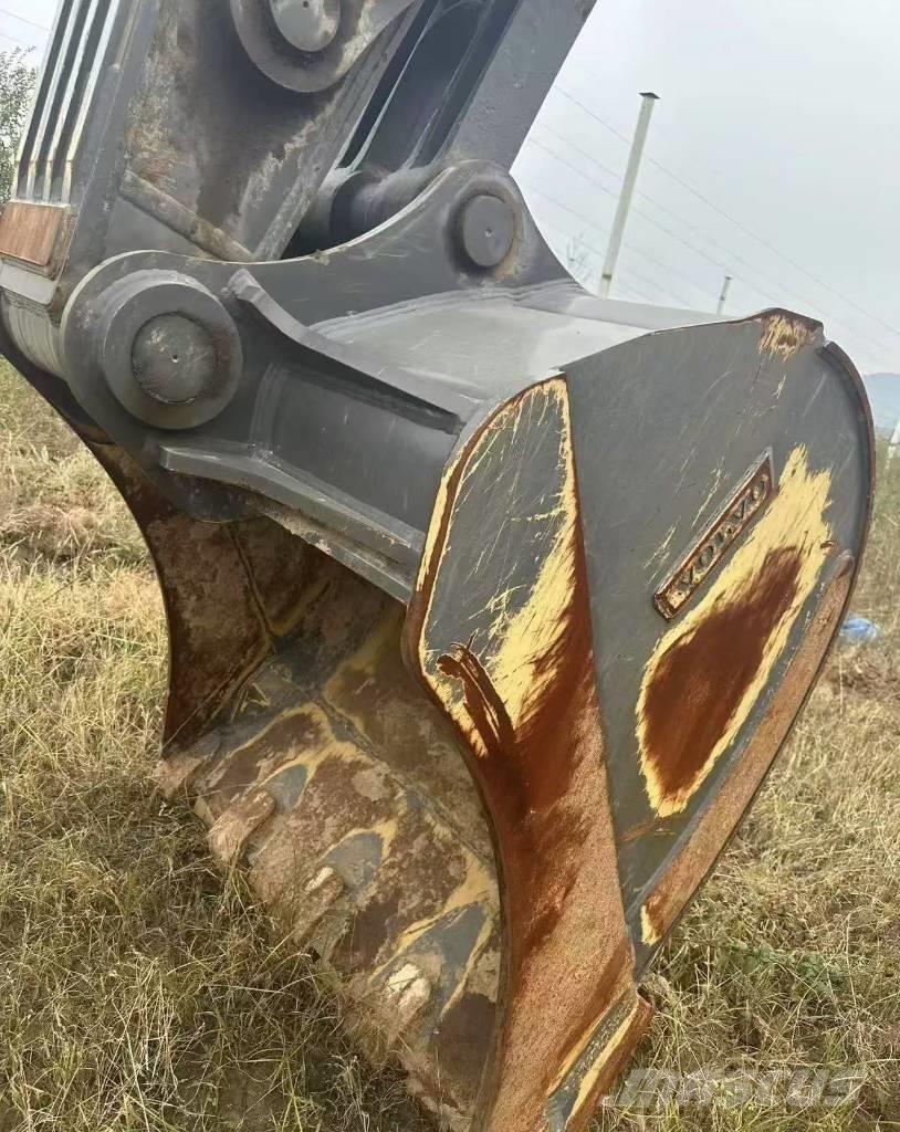 Volvo EC 380 Bagri goseničarji