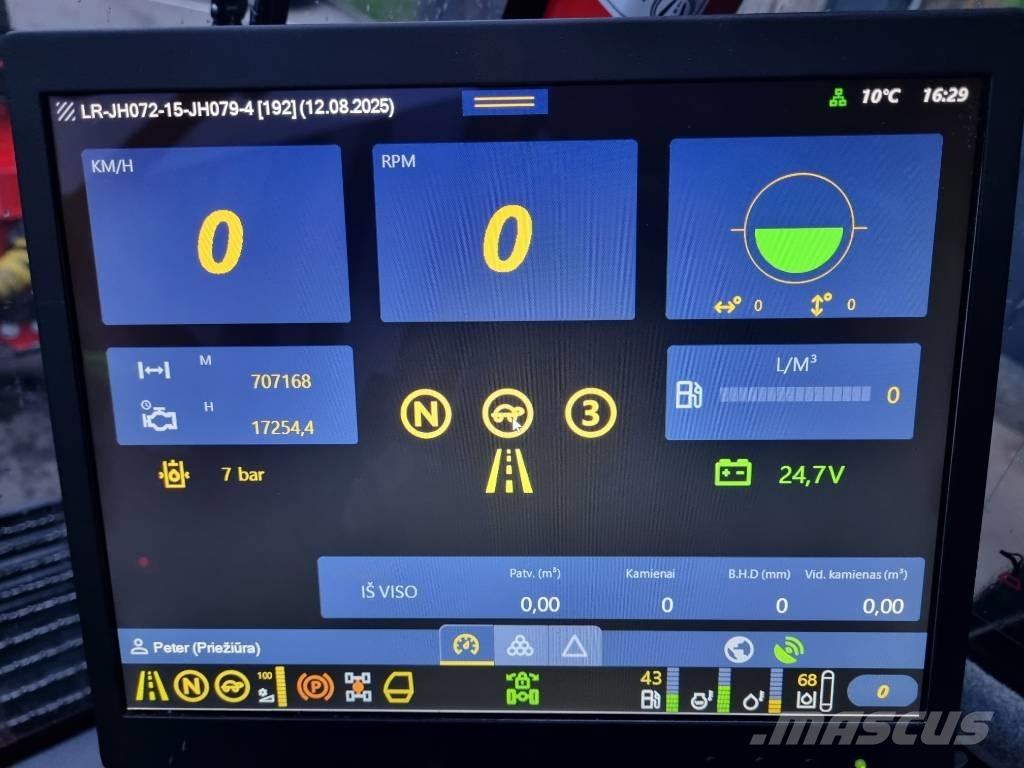 Komatsu 931 XC Harvesterji