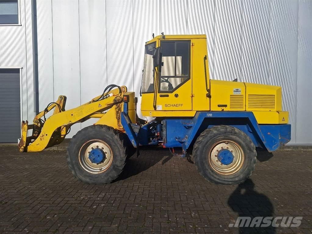 Schaeff SKS 661 Kolesni nakladalci