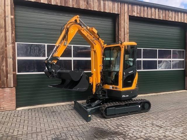 Hyundai R25Z-9AK Mini bagri <7t