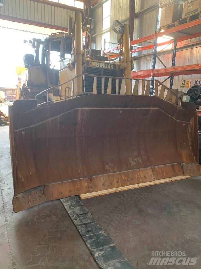 CAT D 8 R II Buldožerji goseničarji