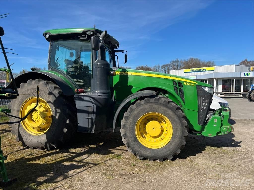 John Deere 8320 R Traktorji