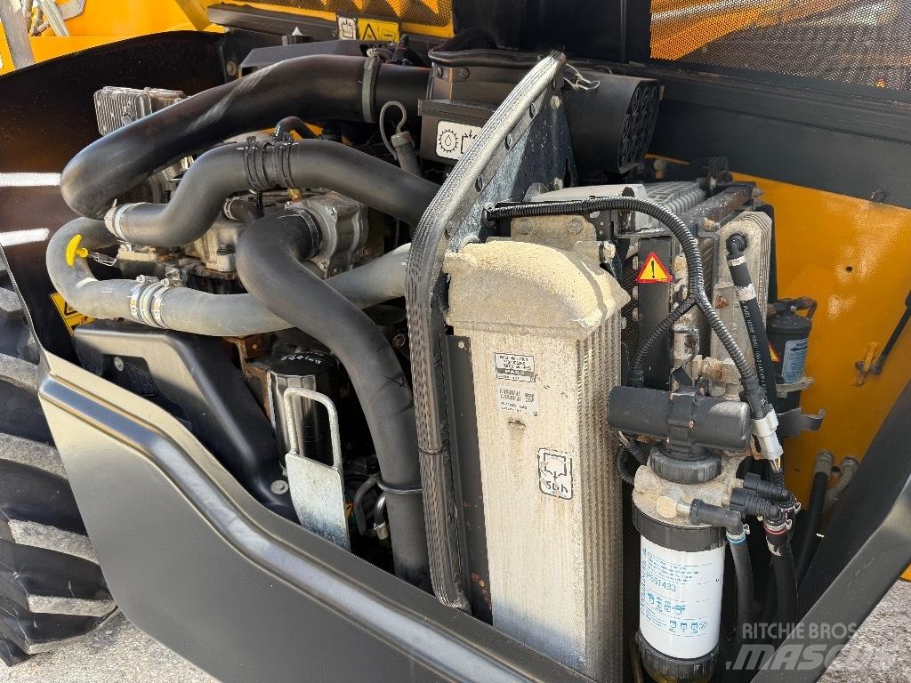 JCB 540-140 Teleskopski viličarji