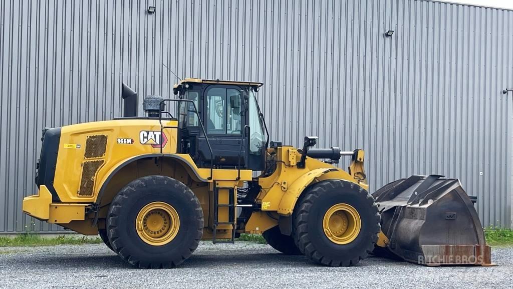 CAT 966 M Kolesni nakladalci
