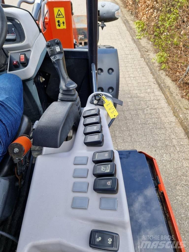 Kubota R 070 Kolesni nakladalci