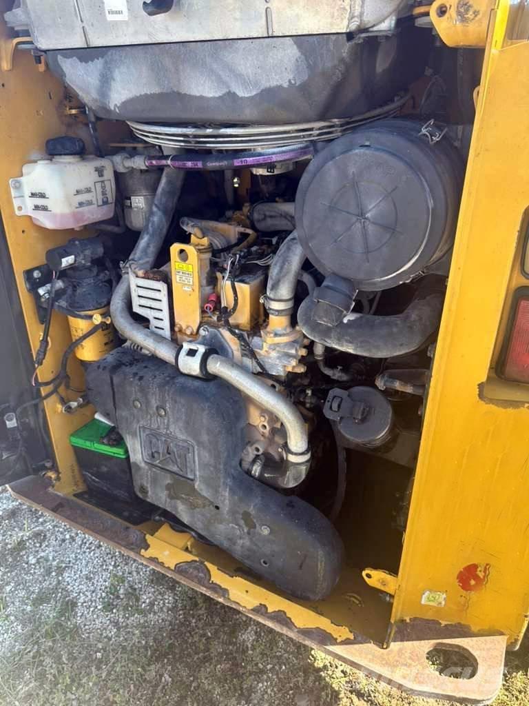 CAT 259 D Skid steer mini nakladalci
