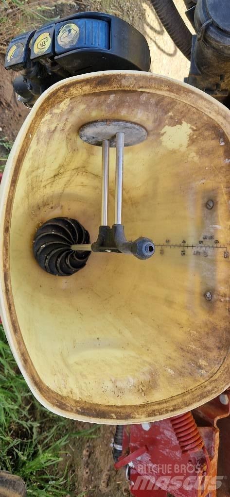 Hardi Ranger 2500 Vlečne škropilnice