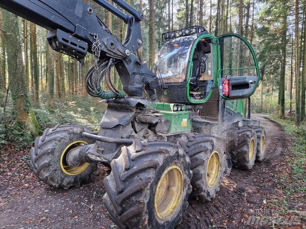 John Deere 1270 E Harvesterji